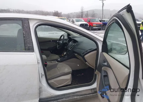 2014 Ford Focus Se from USA, damaged, VIN 1FADP3K24EL435211